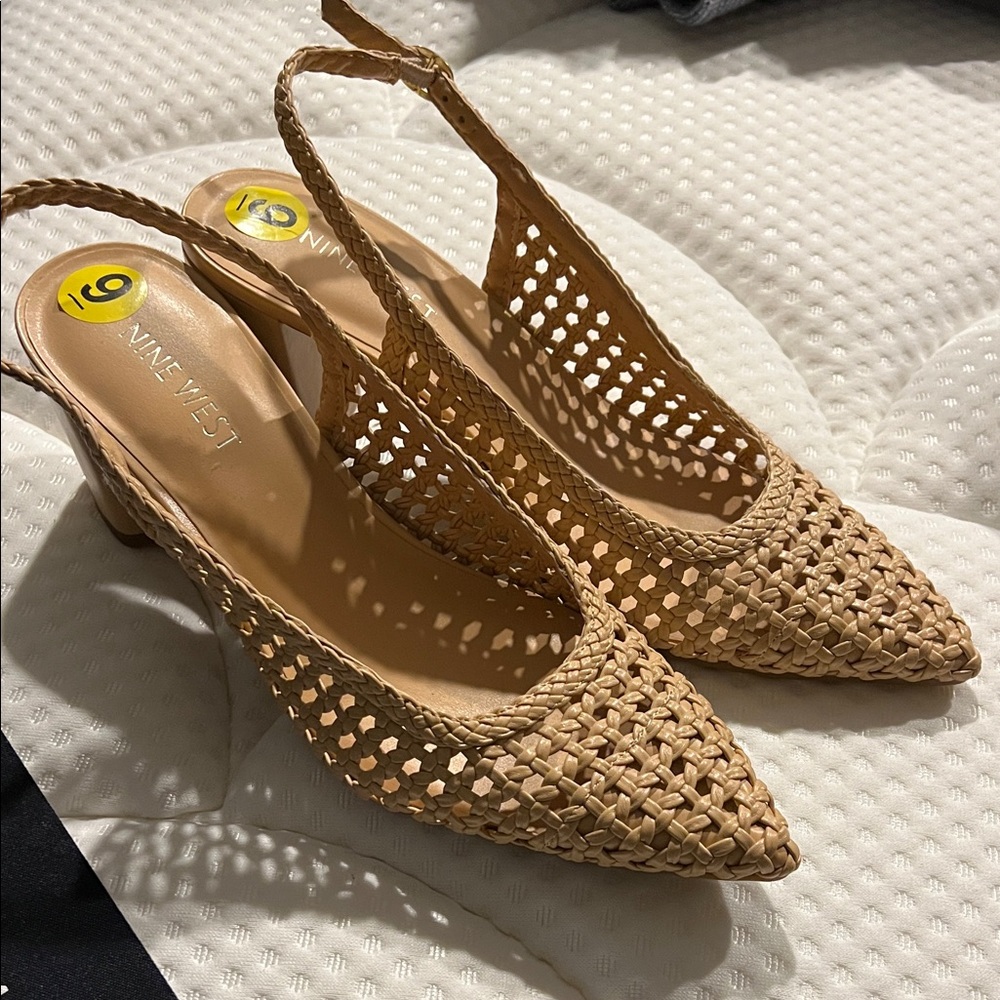 Nine West Beige Woven Slingback Heels 👠